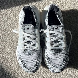 EUC Women’s Adidas Ultra Boost 21 Running Shoes